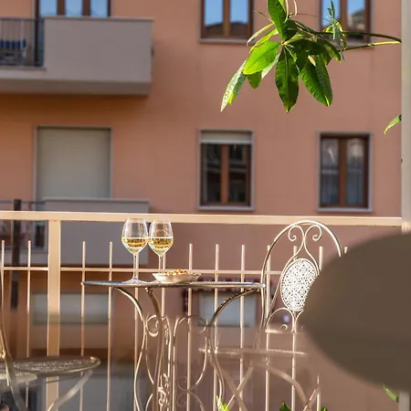 3 Bedroom 1 Bt Flat Balcony A/c Wi-fi Apartman *