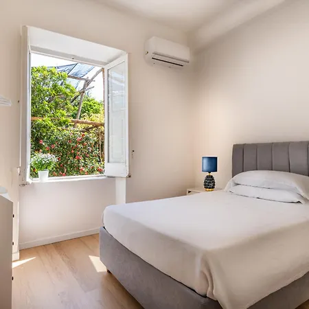 3 Bedroom 1,5 Bt Flat Balcony A C Wi-fi * Сорренто