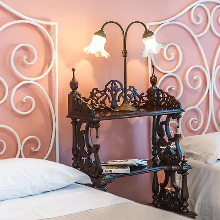 3 Bedroom 1 Bt Flat Balcony A/c Wi-fi * Sorrente